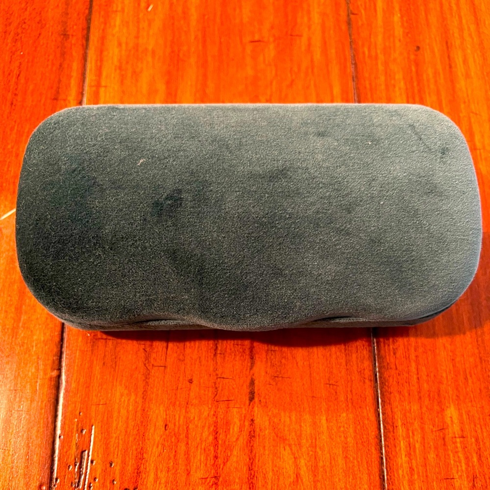 Brand new! Gucci sunglasses/glasses case!